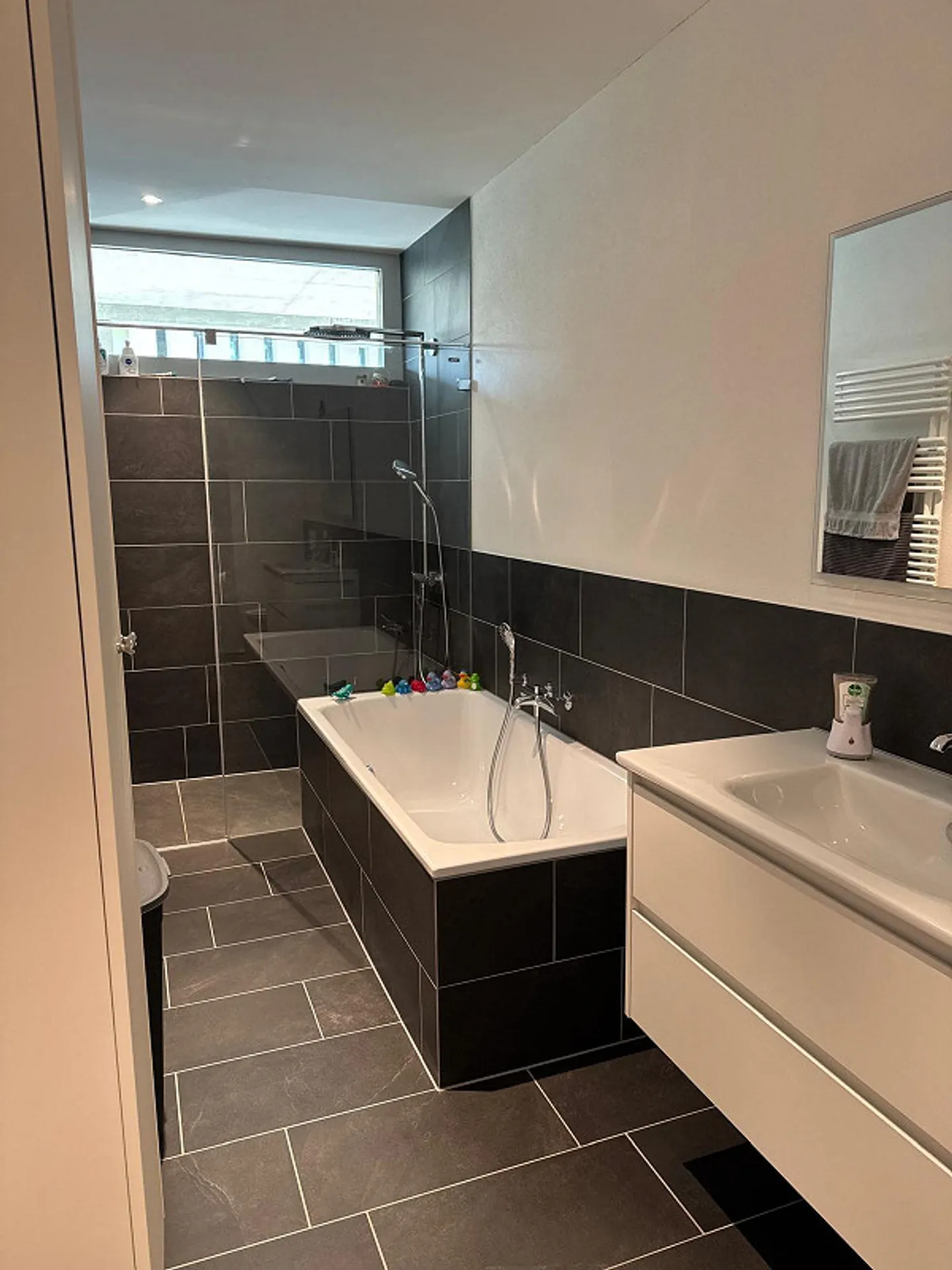 Moderne 4.5-Zimmer-Neubauwohnung mit seitlichem Seeblick in Arbon - Foto 8 von 12