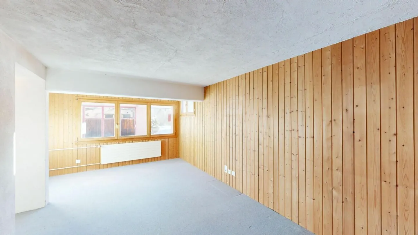 Nature-oriented: Two-family house in Davos Laret - Photo 4 of 28