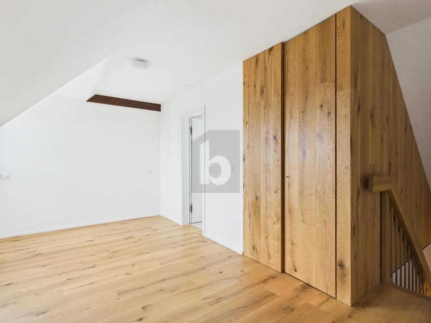 AU COEUR DE LA VILLE ANCIENNE - CHARMANT & AVEC JARDIN - Photo 4 sur 6