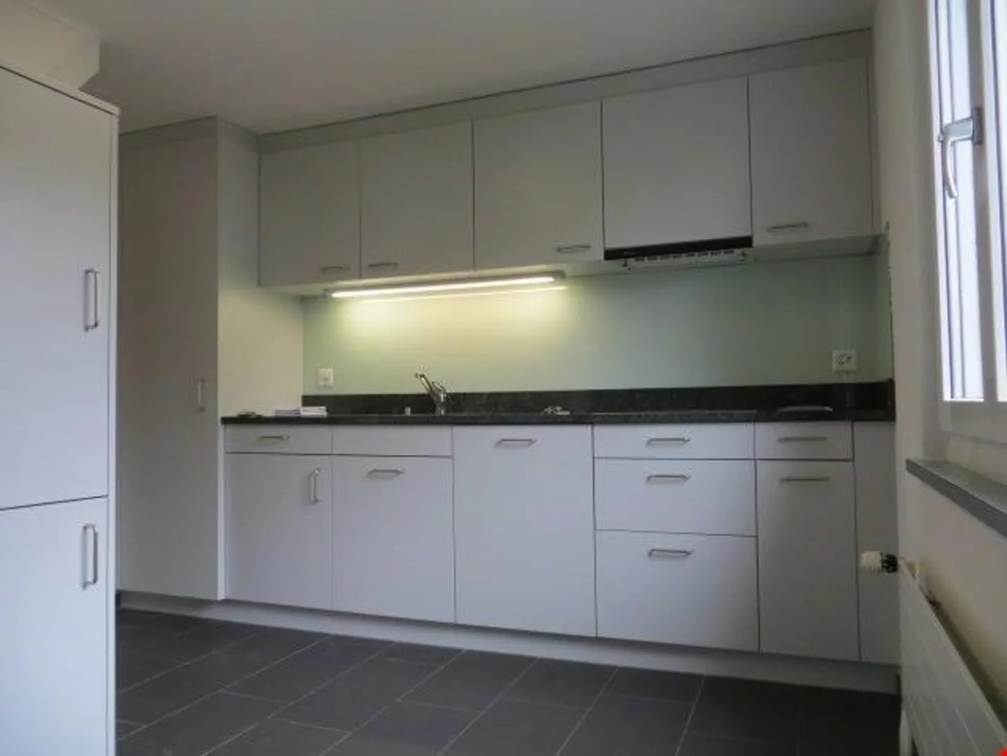 Appartamento Incantevole in Zona Tranquilla - Foto 2 di 6