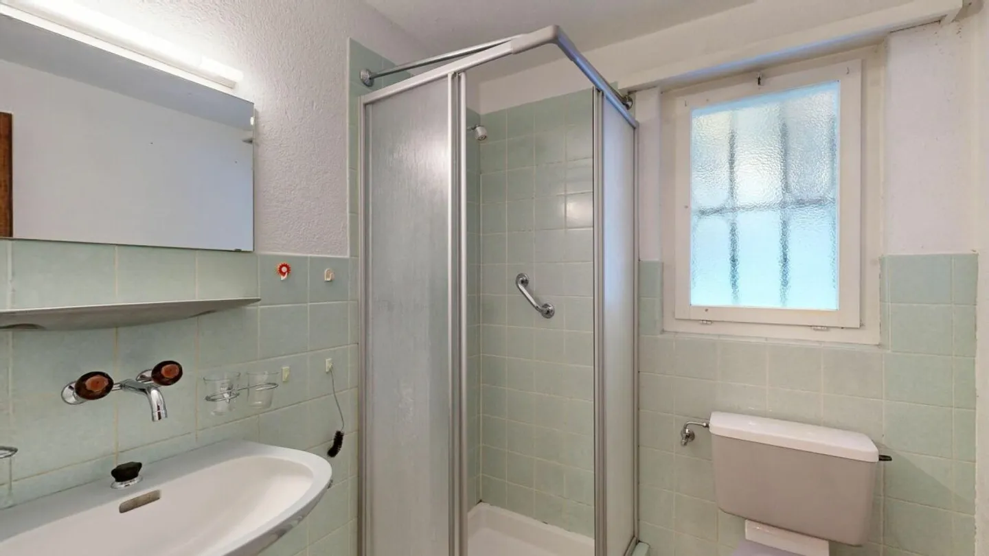 Nature-oriented: Two-family house in Davos Laret - Photo 13 of 28