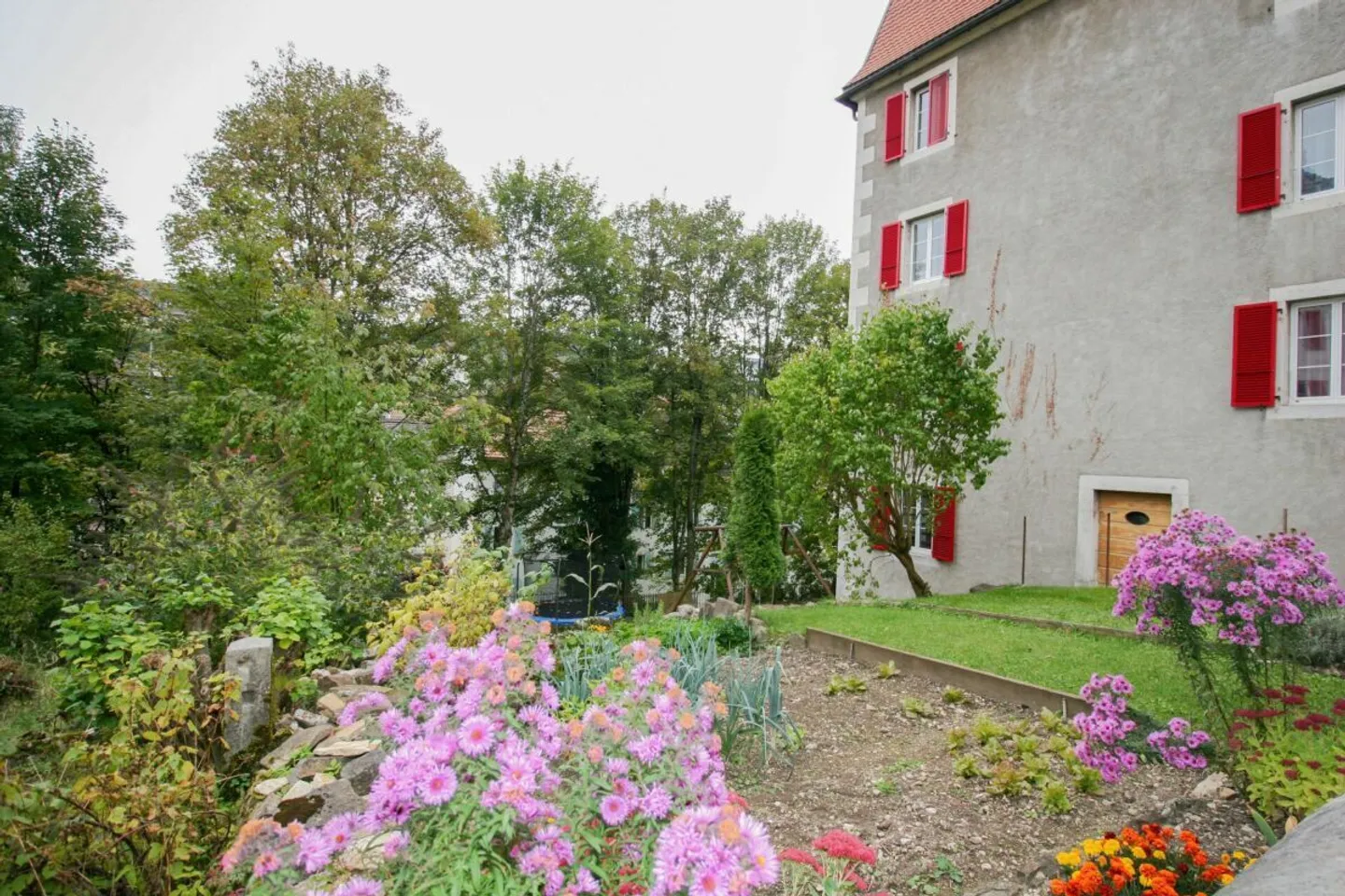 Chaleureux duplex de 3.5 pièces rénové - Photo 11 sur 12