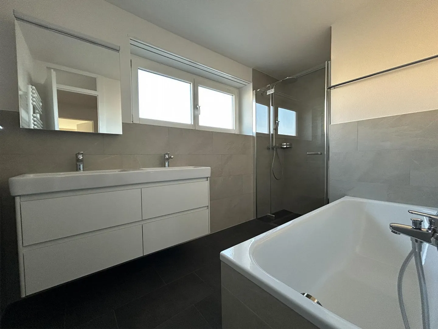 Casa unifamiliare di 6,5 stanze in zona residenziale privilegiata a Gossau - Foto 4 di 15