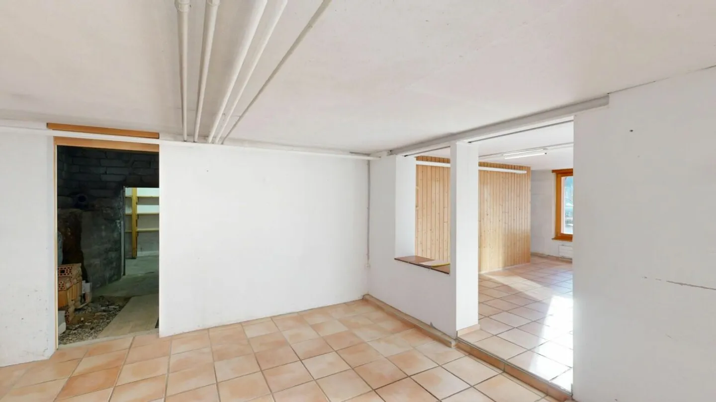 Nature-oriented: Two-family house in Davos Laret - Photo 10 of 28