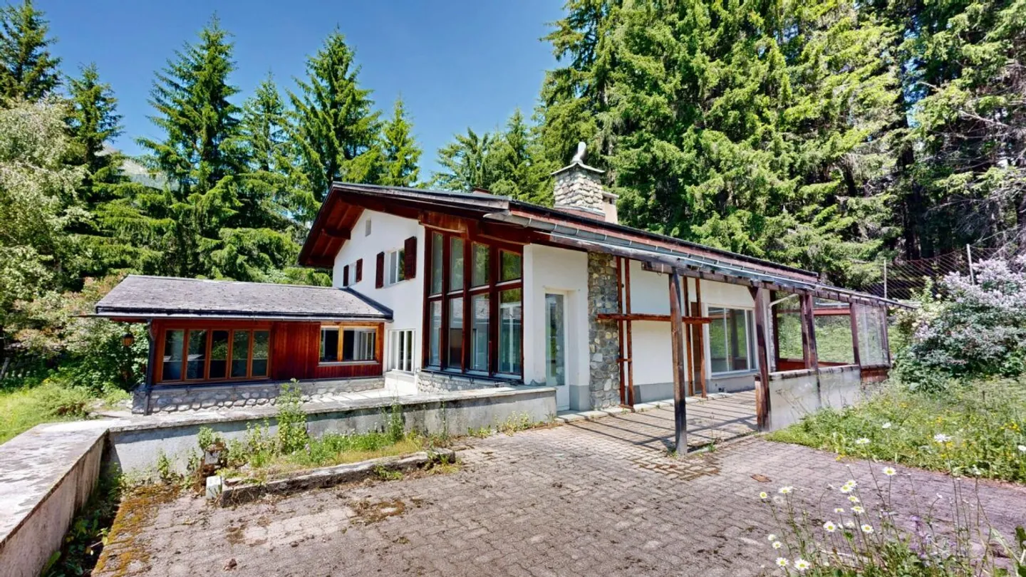 Nature-oriented: Two-family house in Davos Laret - Photo 18 of 28