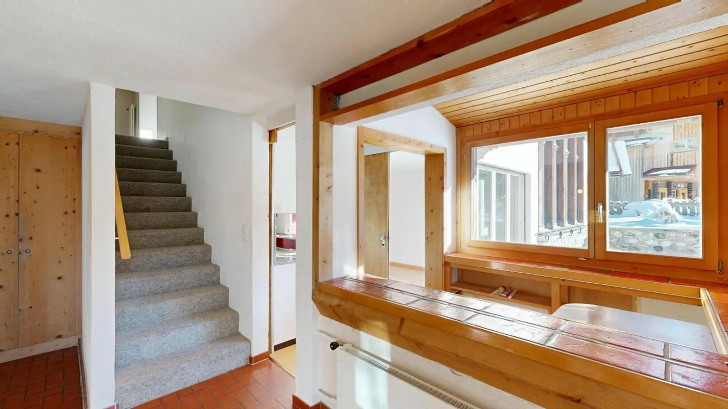 Nature-oriented: Two-family house in Davos Laret - Photo 22 of 28