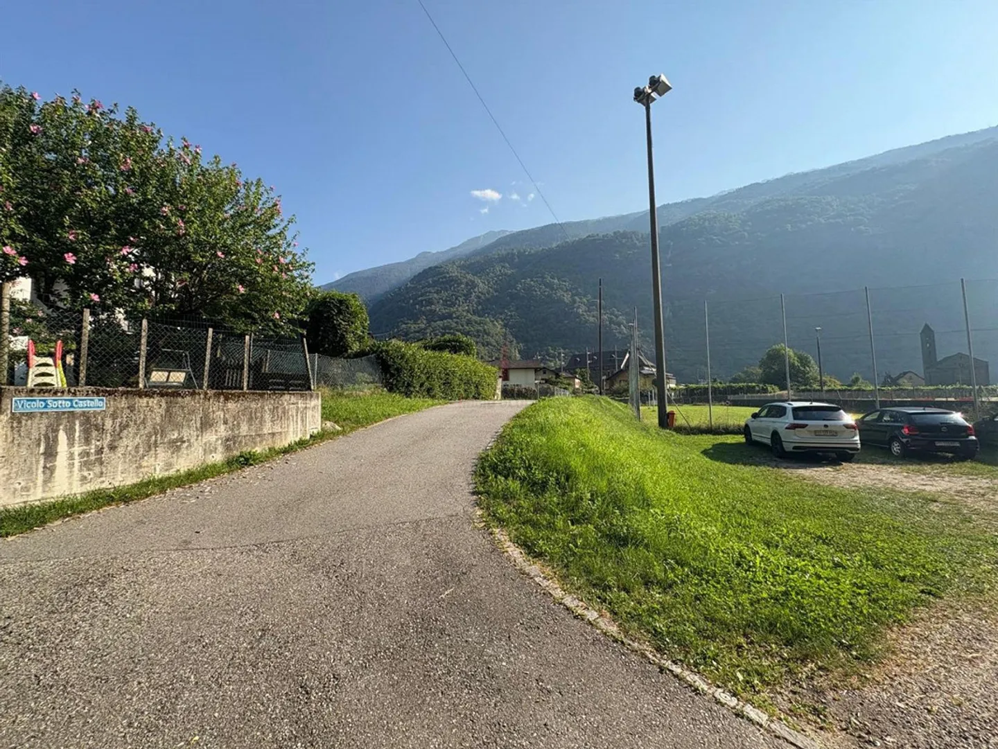 SPLENDIDO TERRENO PIANEGGIANTE TI ASPETTA - Foto 9 di 10