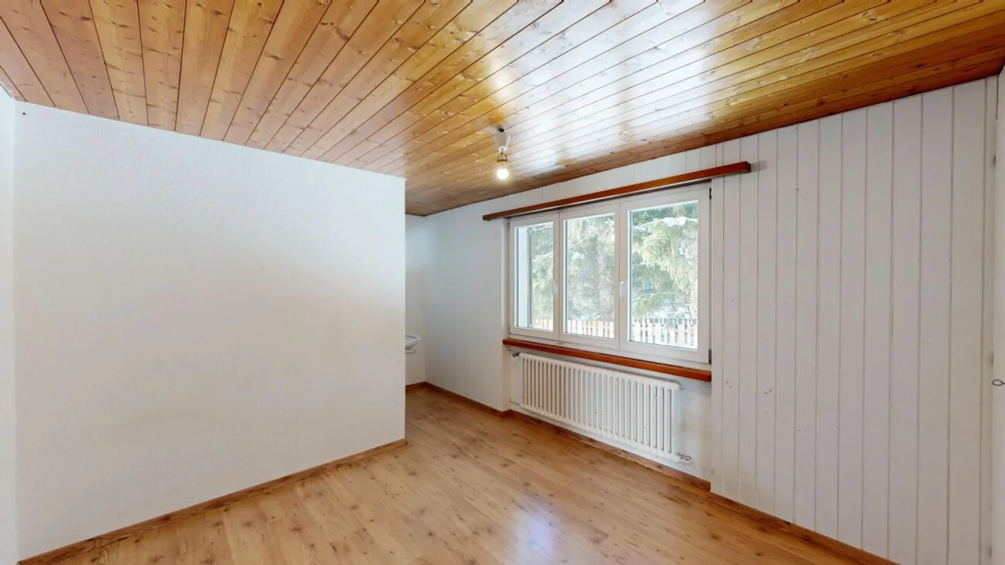 Nature-oriented: Two-family house in Davos Laret - Photo 25 of 28