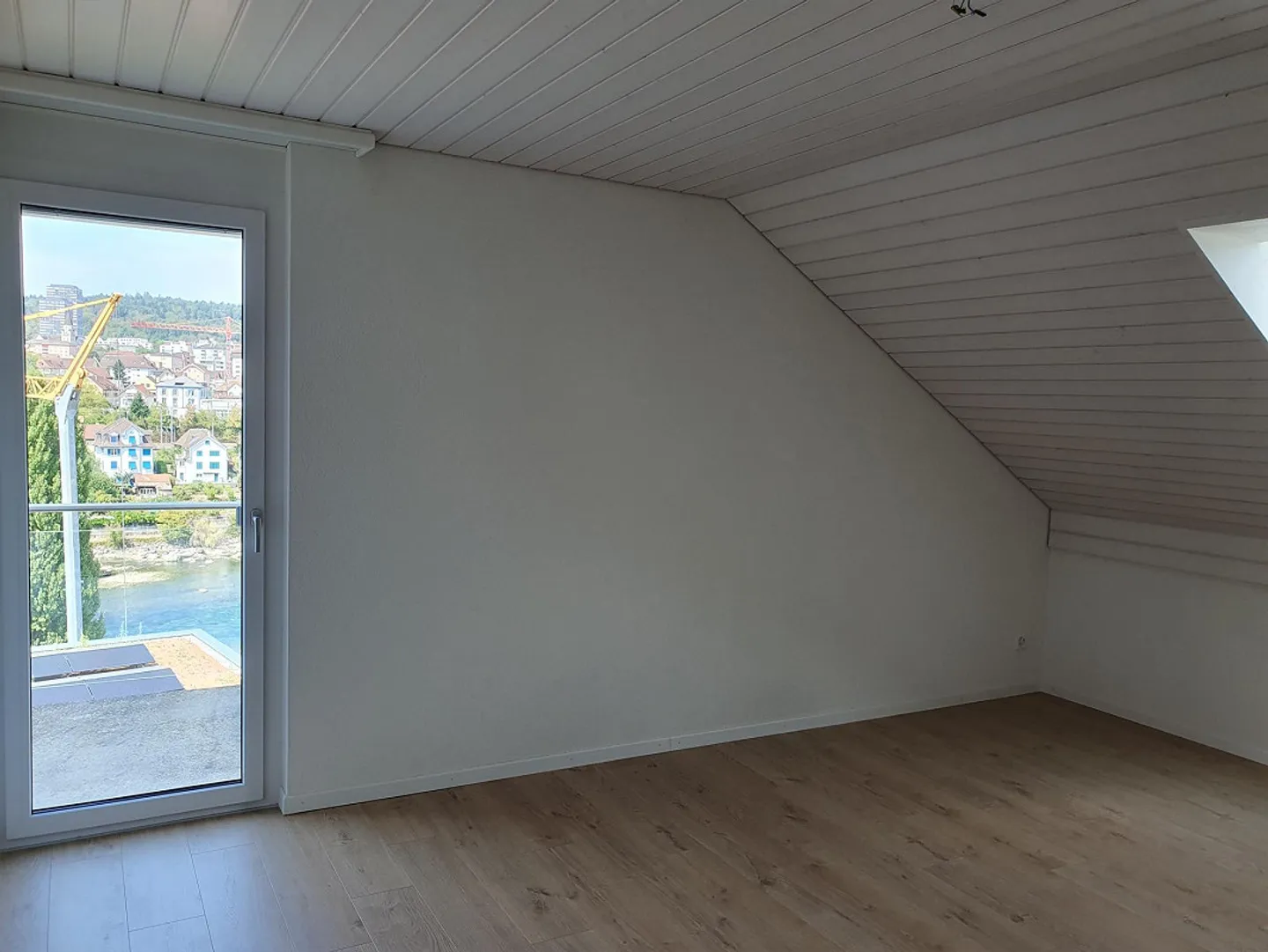 Appartamento da sogno di 3,5 stanze a Flurlingen con vista diretta - Foto 11 di 17