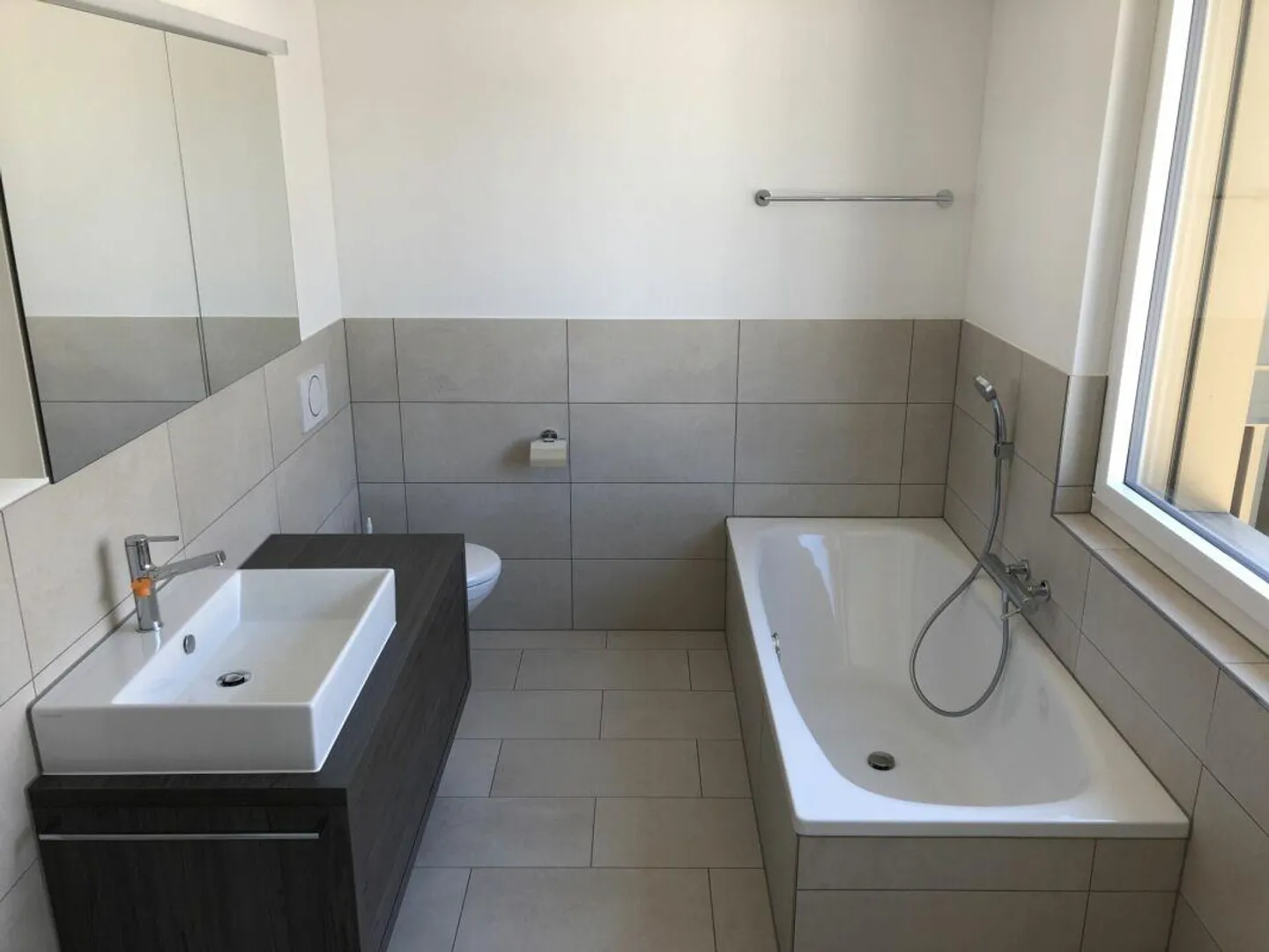 Appartement 3.5 pièces ensoleillé et moderne à Freiamt - Photo 5 sur 12