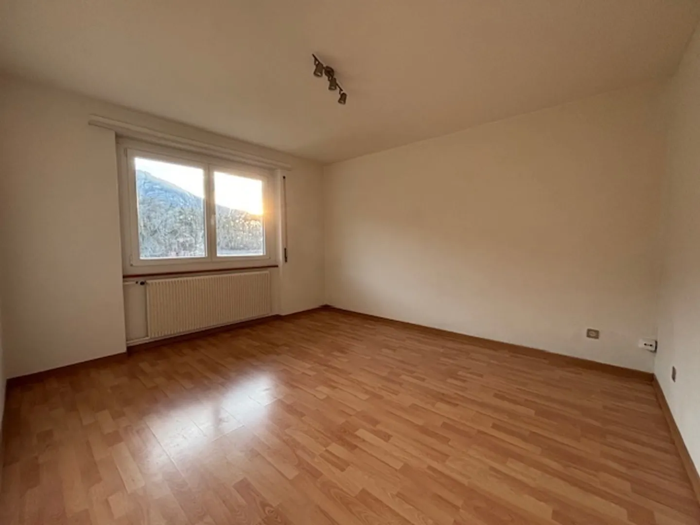 Studio Incantevole con Vista sulla Città - Foto 2 di 4