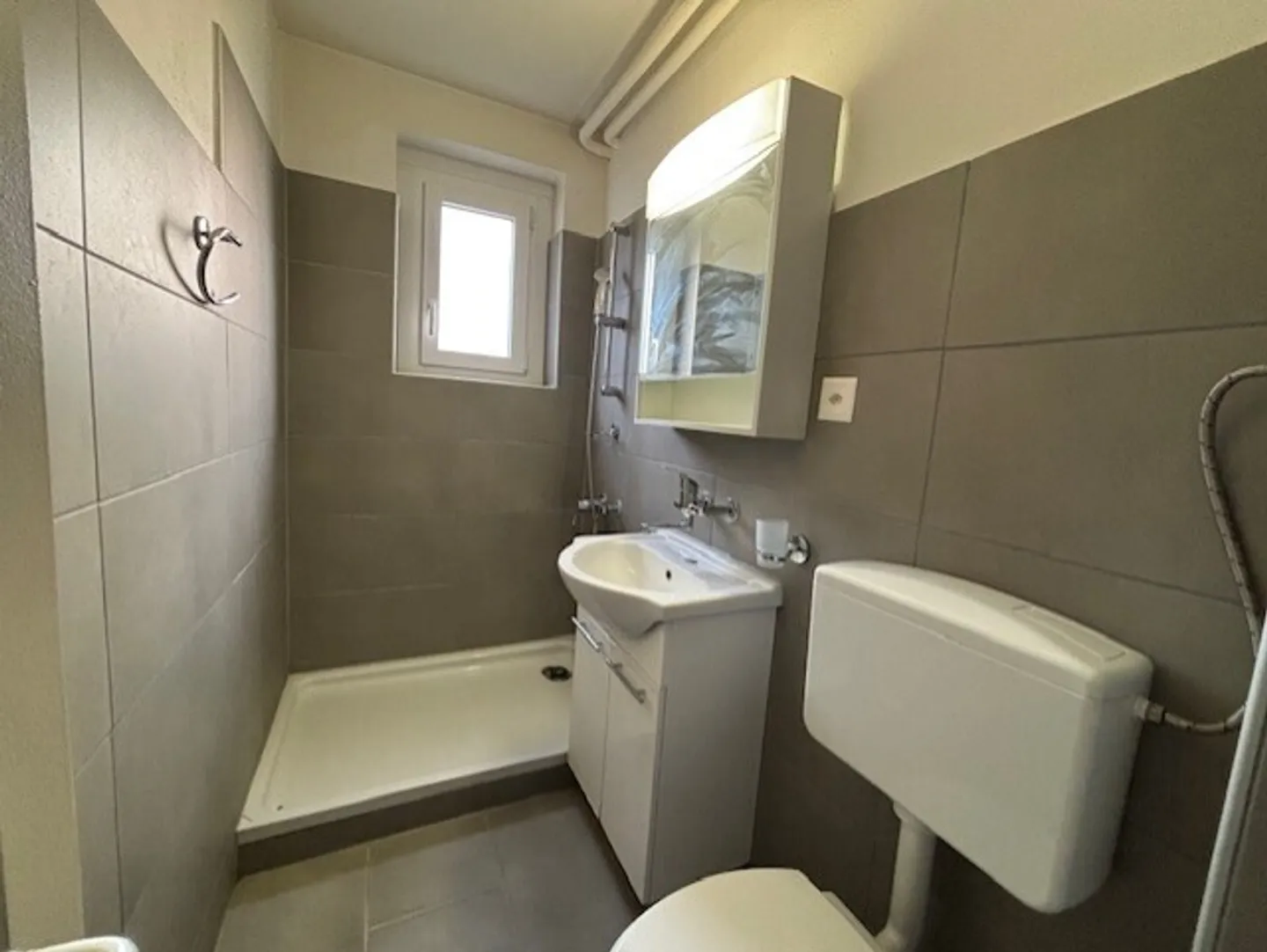 Studio Incantevole con Vista sulla Città - Foto 3 di 4