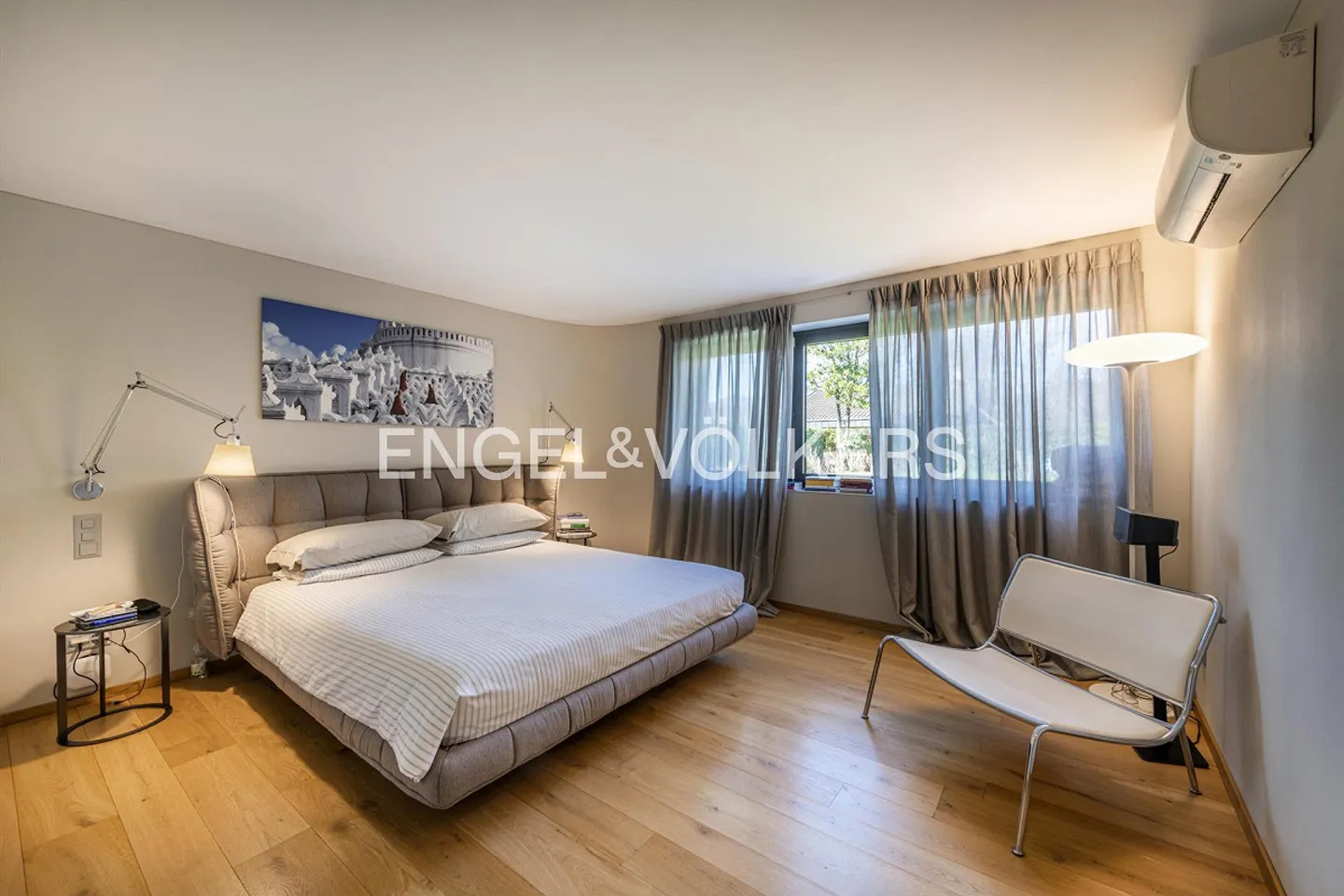 Villa moderna ed elegante con piscina - Foto 8 di 15