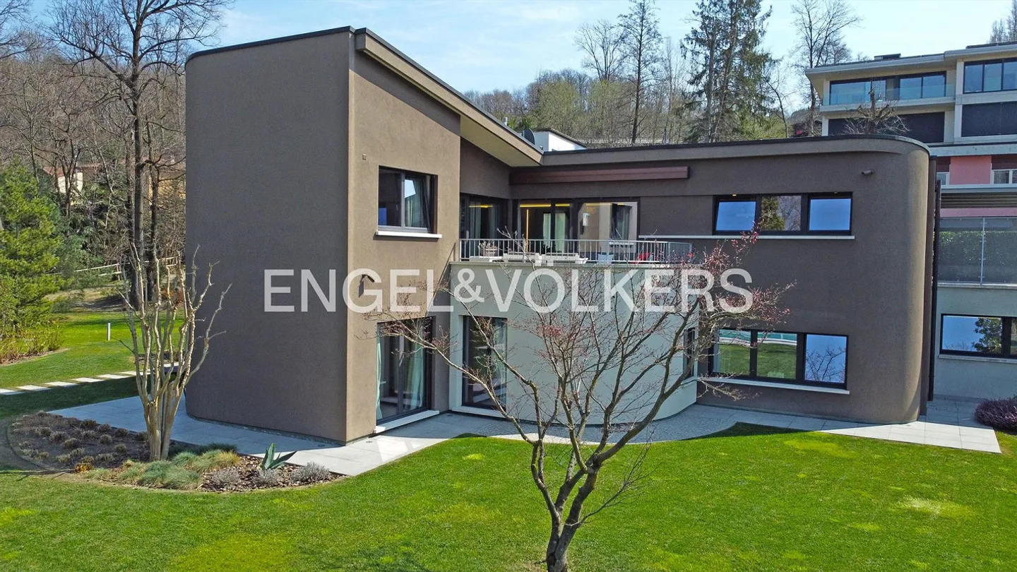 Villa moderna ed elegante con piscina - Foto 15 di 15