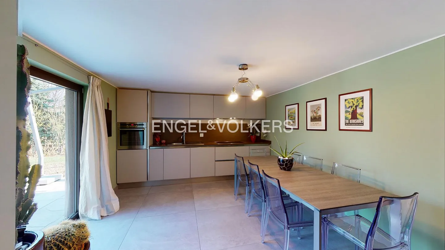 Villa moderna ed elegante con piscina - Foto 13 di 15