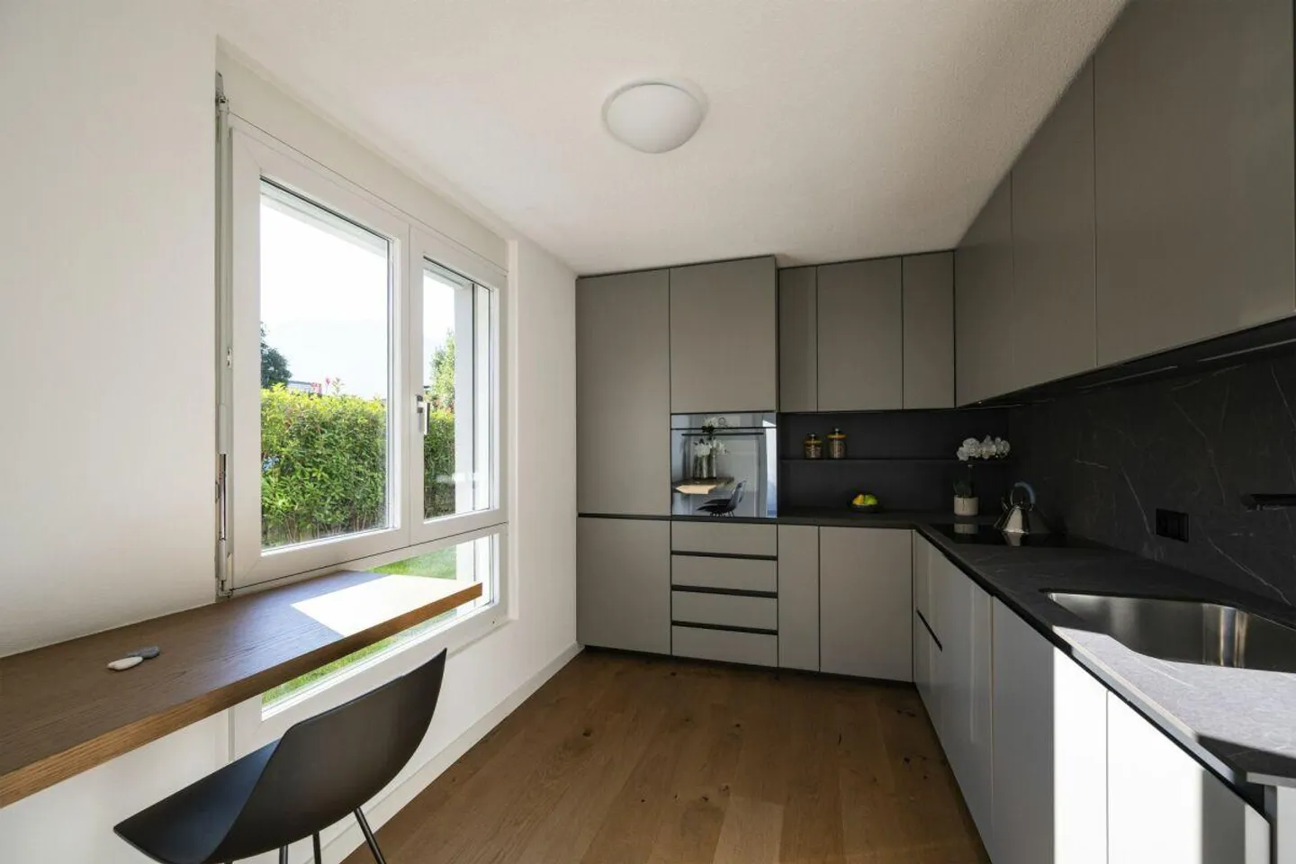 Ascona - 3.5-Zi. Gartenwohnung mit zwei Gärten in Toplage / Ascona - Appartamento 3.5 locali con due giardini in posizione privilegiata - Foto 6 di 13