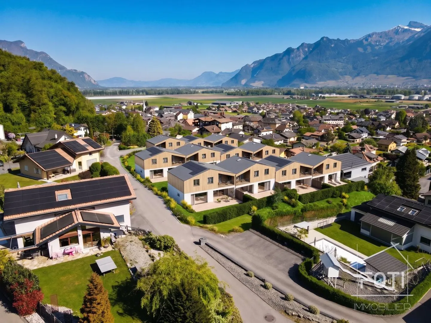 Modern Villa with Mountain View - Photo 7 of 13