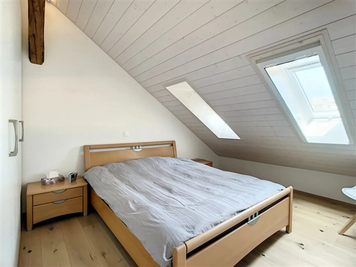 Beautiful 3.5-room duplex apartment in the heart of Estavayer-le-Lac - Photo 5 of 11