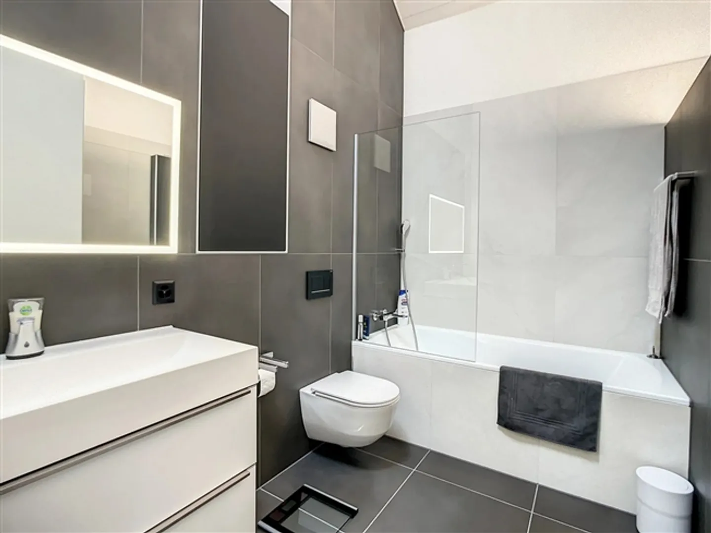 Beautiful 3.5-room duplex apartment in the heart of Estavayer-le-Lac - Photo 7 of 11