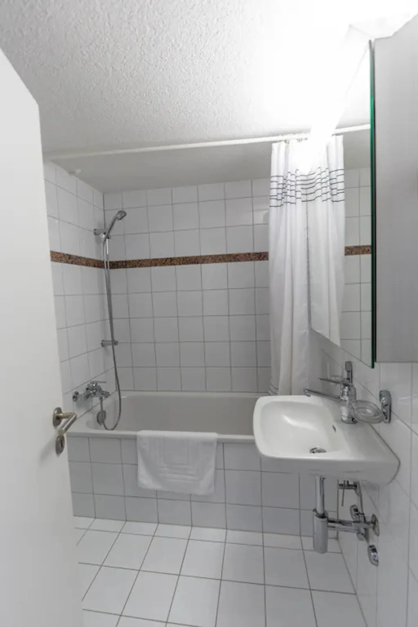 Appartamento in affitto - Foto 3 di 10