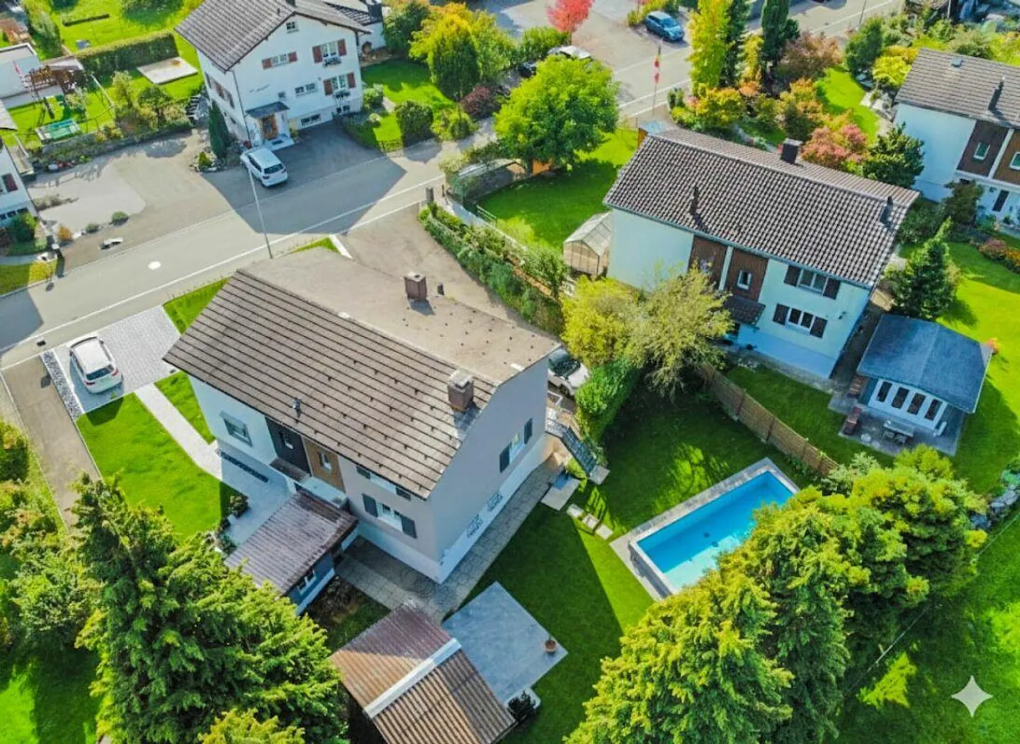 Einfamilienhaus an ruhiger und schöner Lage angrenzend an Landwirtschaftszone - Foto 2 von 14