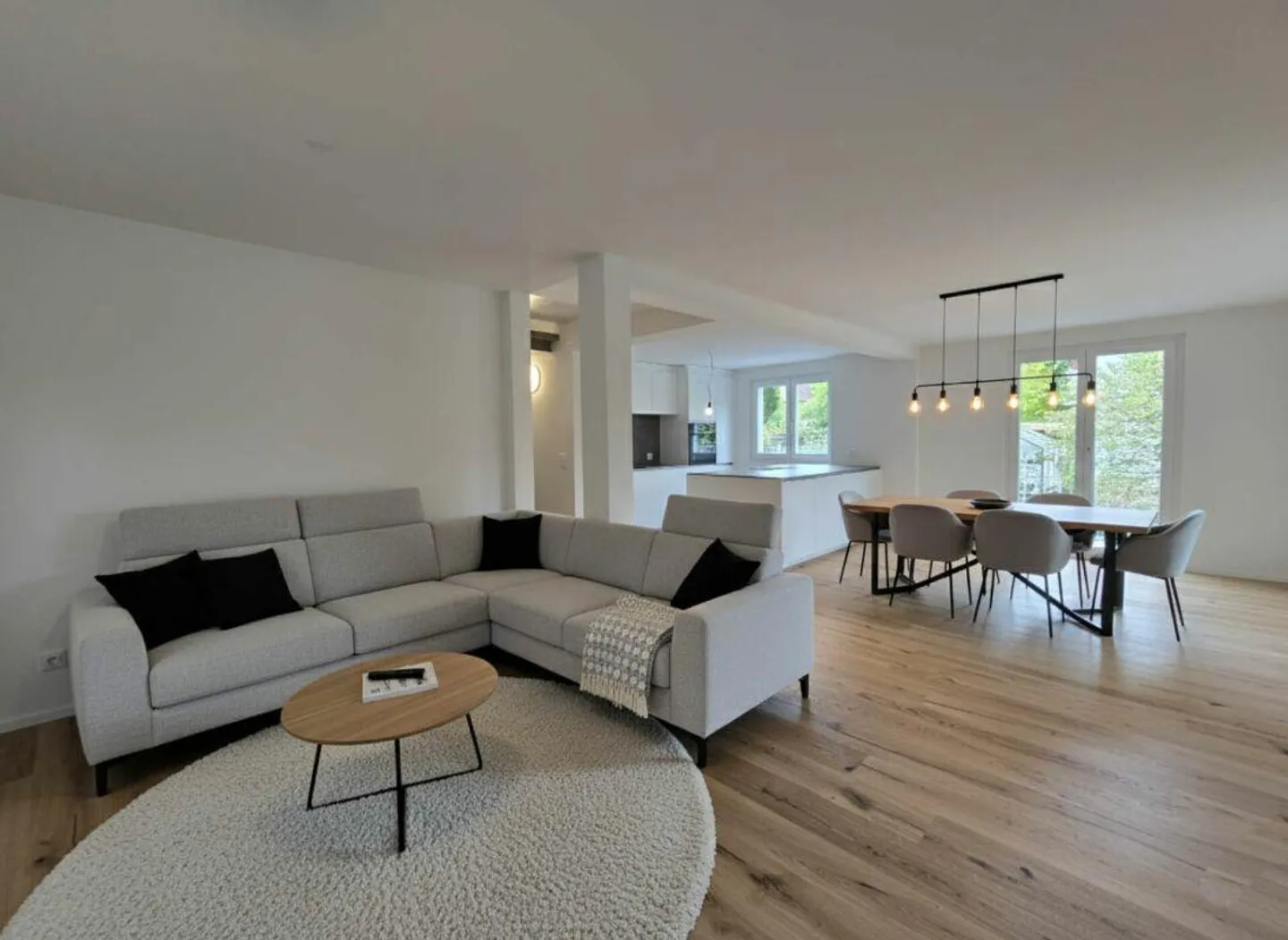 Einfamilienhaus an ruhiger und schöner Lage angrenzend an Landwirtschaftszone - Foto 9 von 14