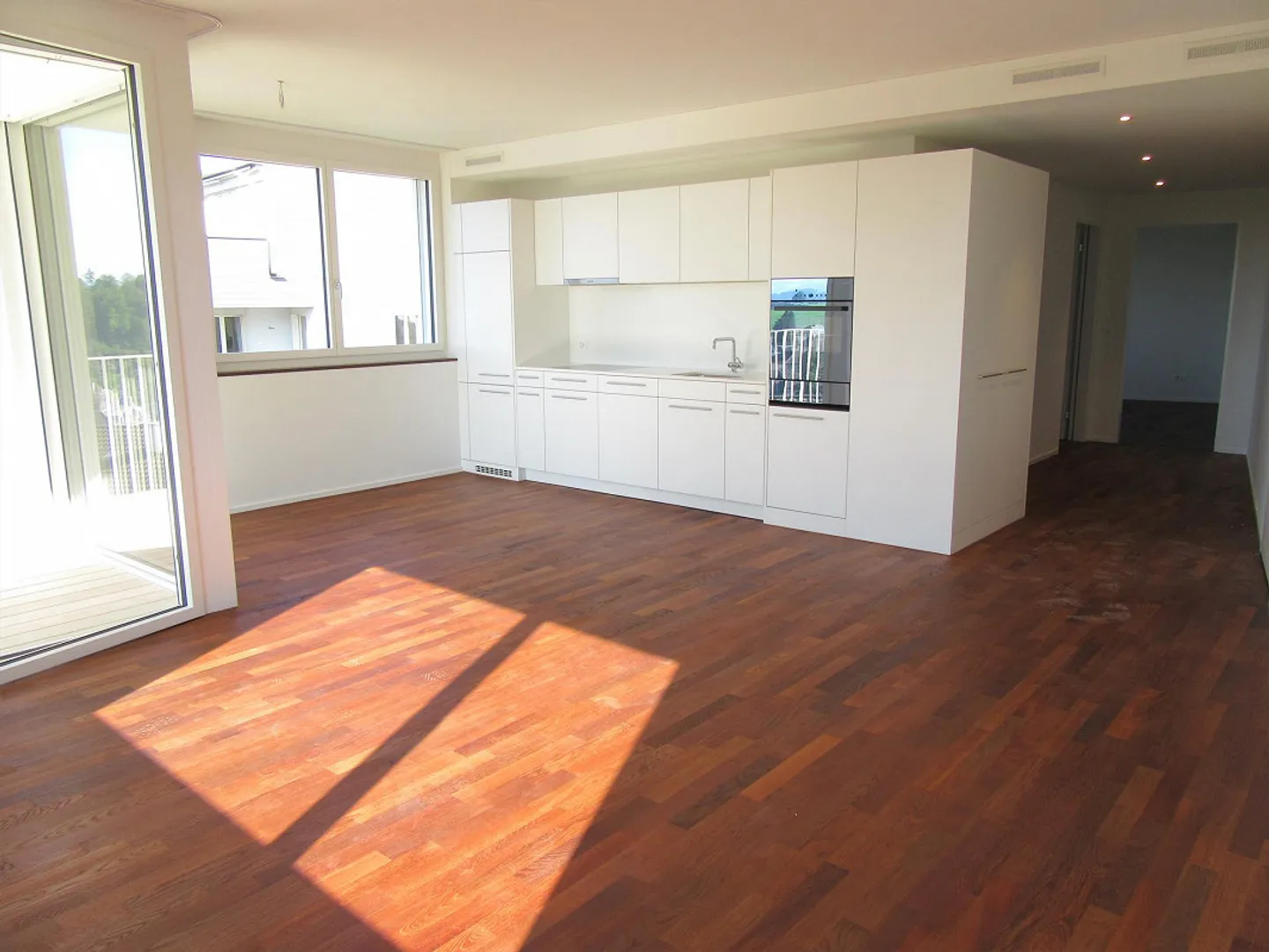 Moderne Wohnung mit herrlicher Aussicht - Foto 3 von 3