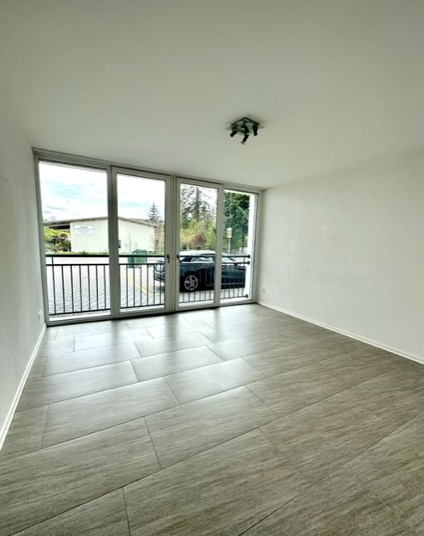 2.5 Room Apartment - Photo 5 of 7