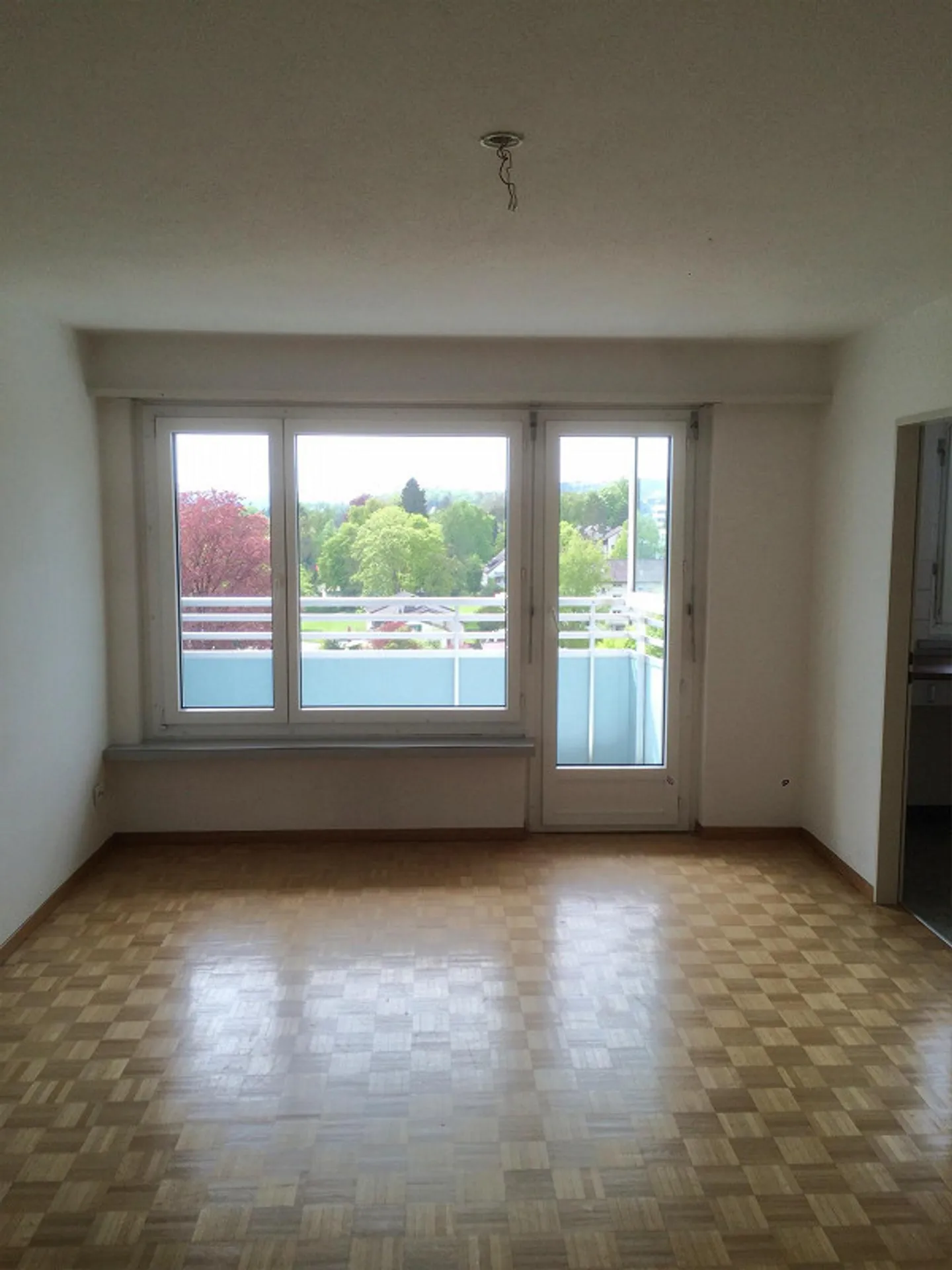 1.0 Room Apartment in Neuhausen am Rheinfall - Photo 2 of 6
