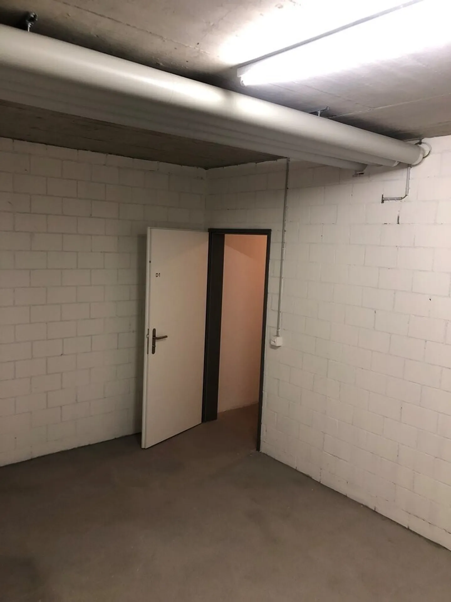 Bastelraum in ruhigem Mülligen - Foto 3 von 3