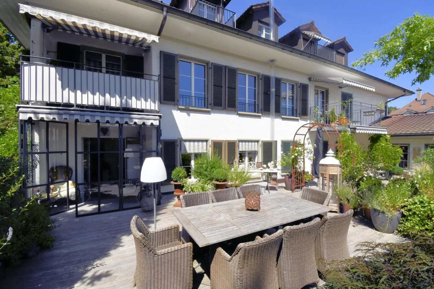 Attractive apartment with unique terrace! - Photo 1 of 10