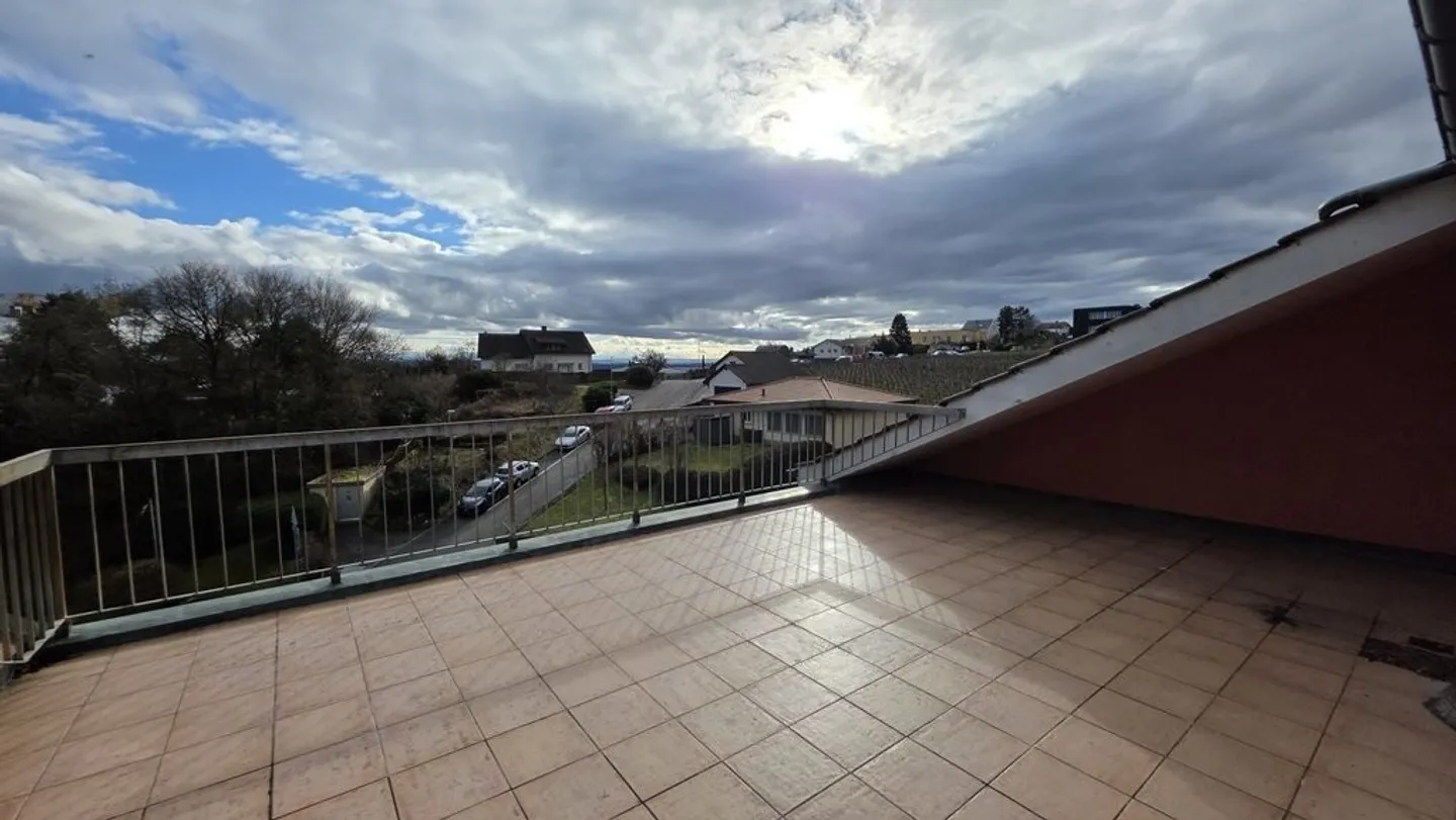 Incantevole casa a tre piani - Foto 1 di 10