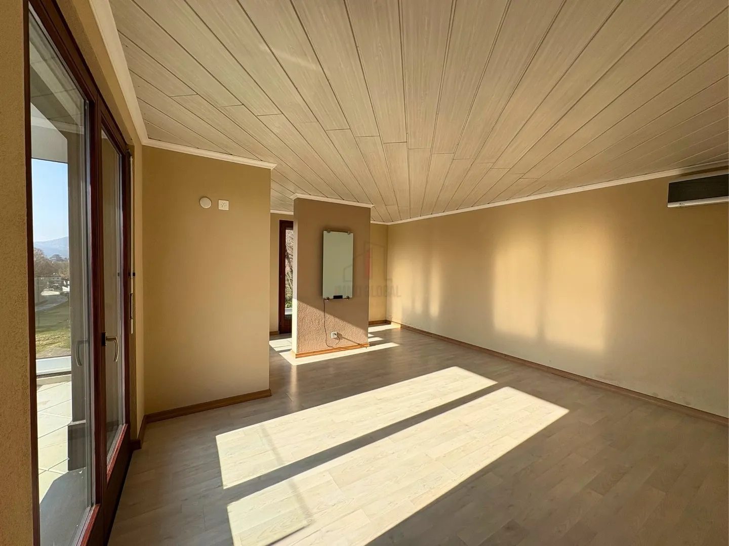 Living in a Fairy Tale - Photo 5 of 10