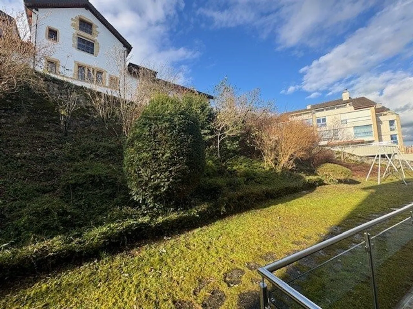 Incantevole casa a tre piani - Foto 9 di 10