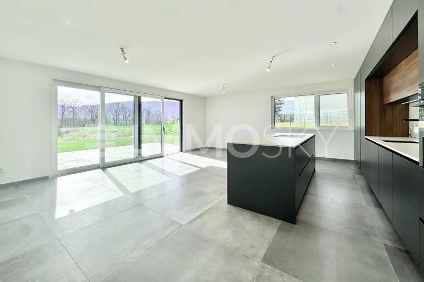 Magnificent Detached Villa Without Overlooking - Photo 1 of 5