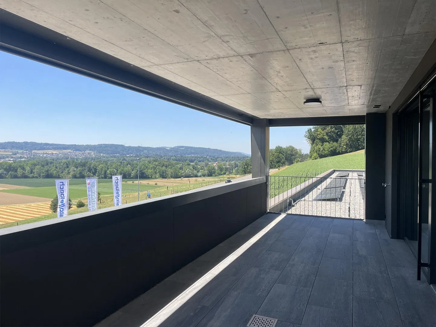 Luxuriöse Attikawohnung mit Aussicht - Foto 2 von 14