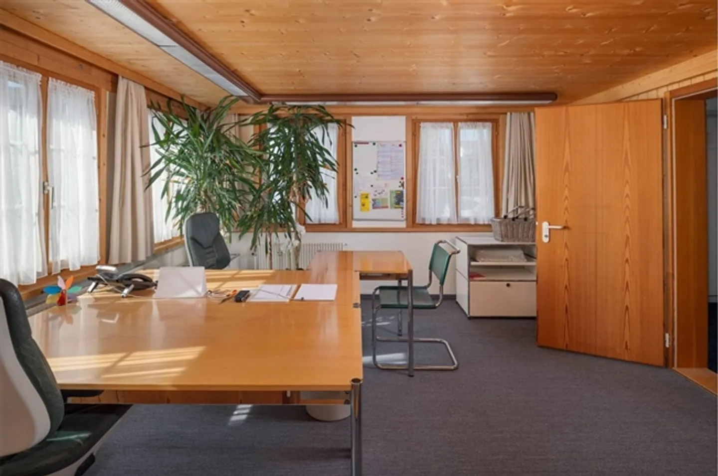 15-Zimmer-Einzelhaus - Foto 5 von 12