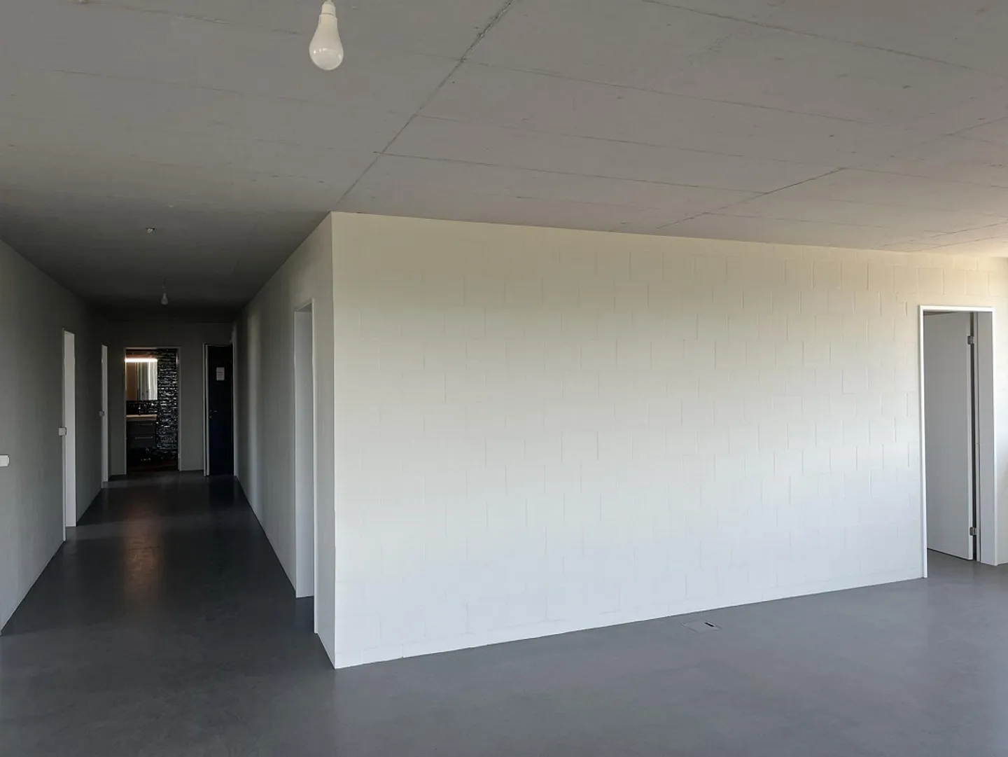 Luxuriöse Attikawohnung mit Aussicht - Foto 8 von 14