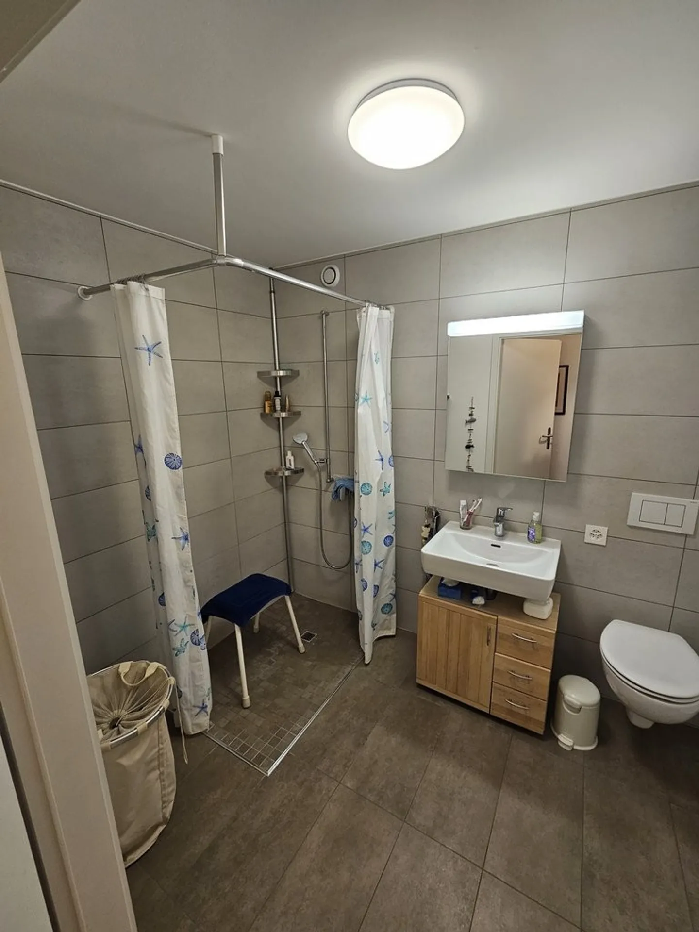 Appartamento molto luminoso di 2,5 stanze - Foto 4 di 5