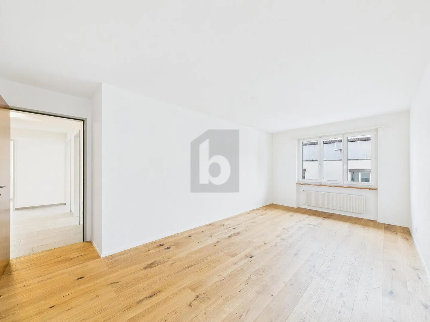 COMPLÈTEMENT RÉNOVÉ AVEC BALCON ENSOLEILLÉ - Photo 5 sur 6