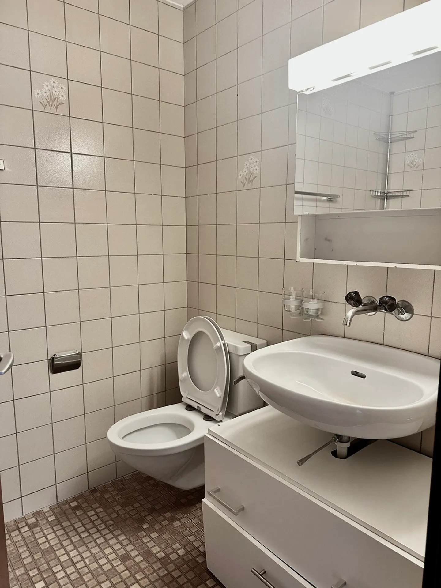 A Tafers a 500 m dall'HFR 2 appartamenti di 4,5 + parcheggio sotterraneo - Foto 3 di 8