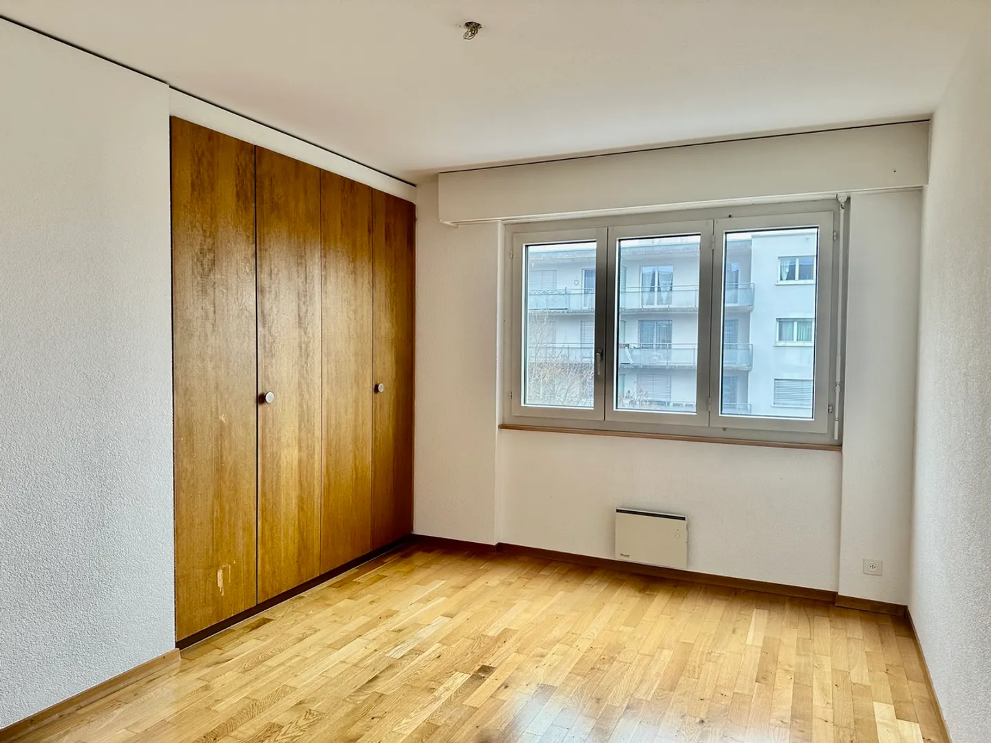 A Tafers a 500 m dall'HFR 2 appartamenti di 4,5 + parcheggio sotterraneo - Foto 5 di 8