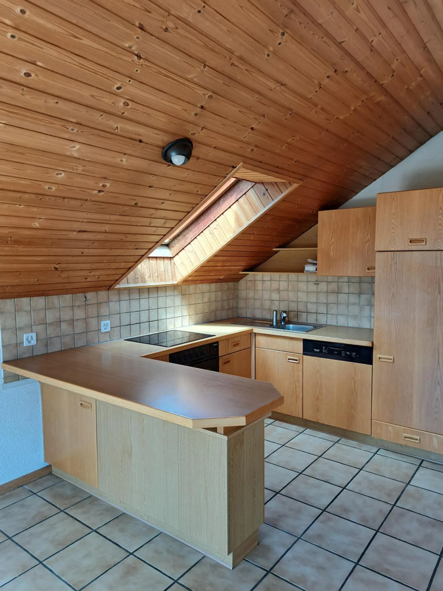 Appartement 3.5 pièces avec balcon dans un emplacement privilégié - Photo 1 sur 10
