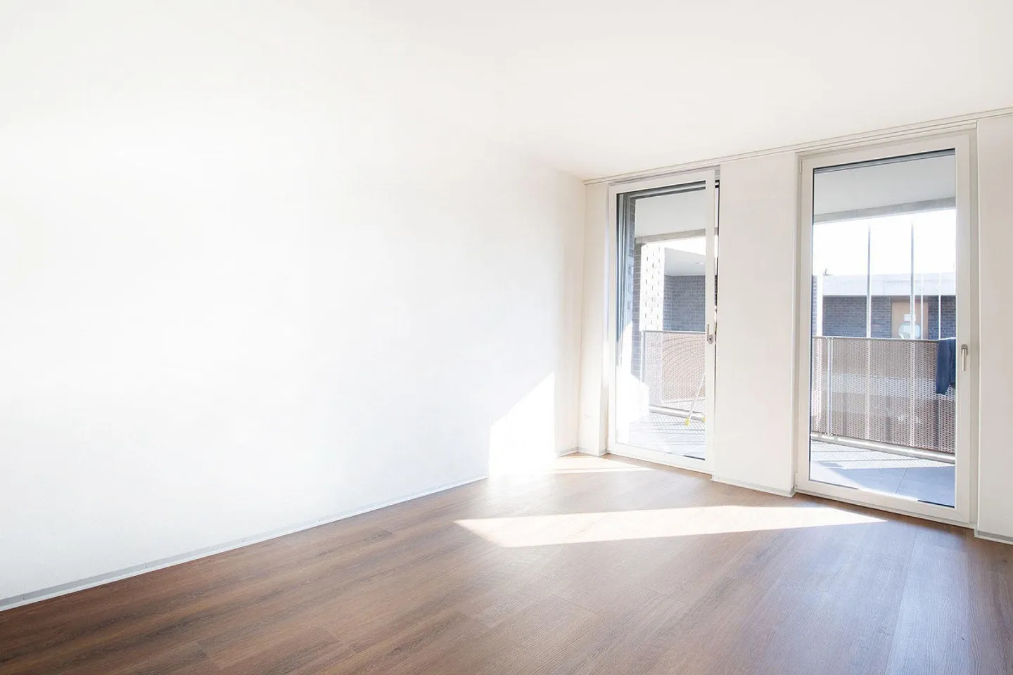 2.5-Room Apartment Modern Smart Home with Free Internet in the Heart... - Photo 5 of 13