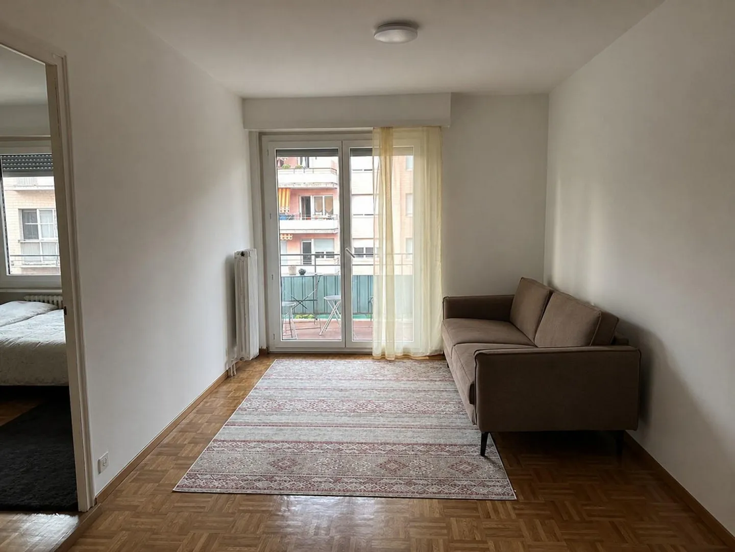 Appartement Charmant à Bussigny - Photo 2 sur 6