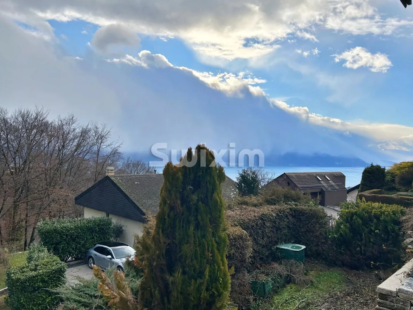 Raro! Villa indipendente con vista lago! - Foto 1 di 8