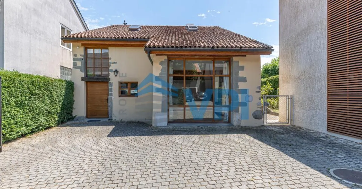 Casa indipendente nel cuore del villaggio - Foto 2 di 12