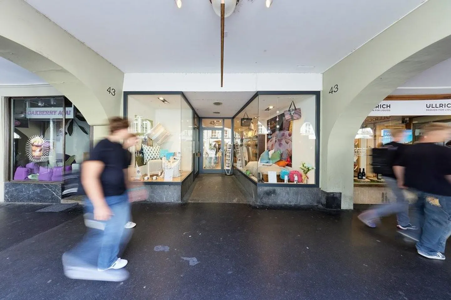 Spazio commerciale di prima classe nella città vecchia di Berna - Foto 7 di 9