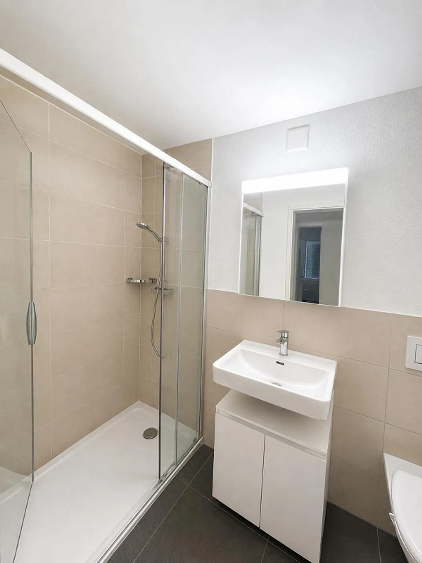 Helle 4.5 Zimmerwohnung - Foto 3 von 10