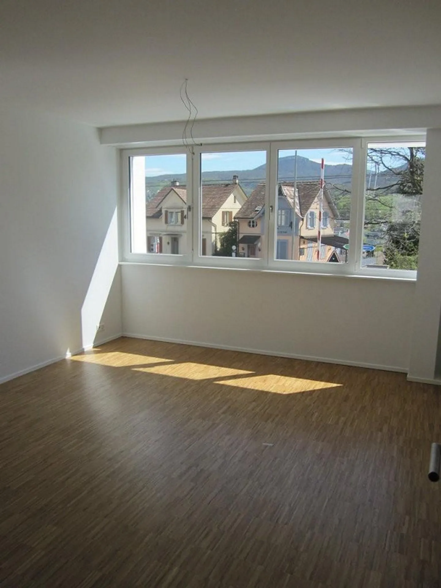 Modernes Apartment mit Balkon - Foto 5 von 8